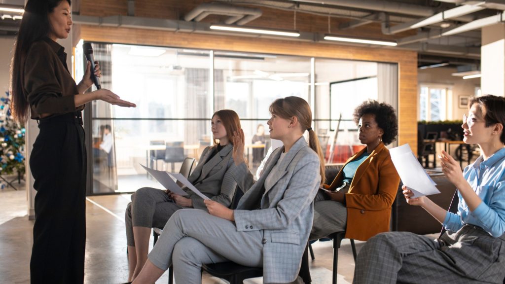 Dirigeants : évoluez avec le coaching professionnel pour renforcer votre leadership !