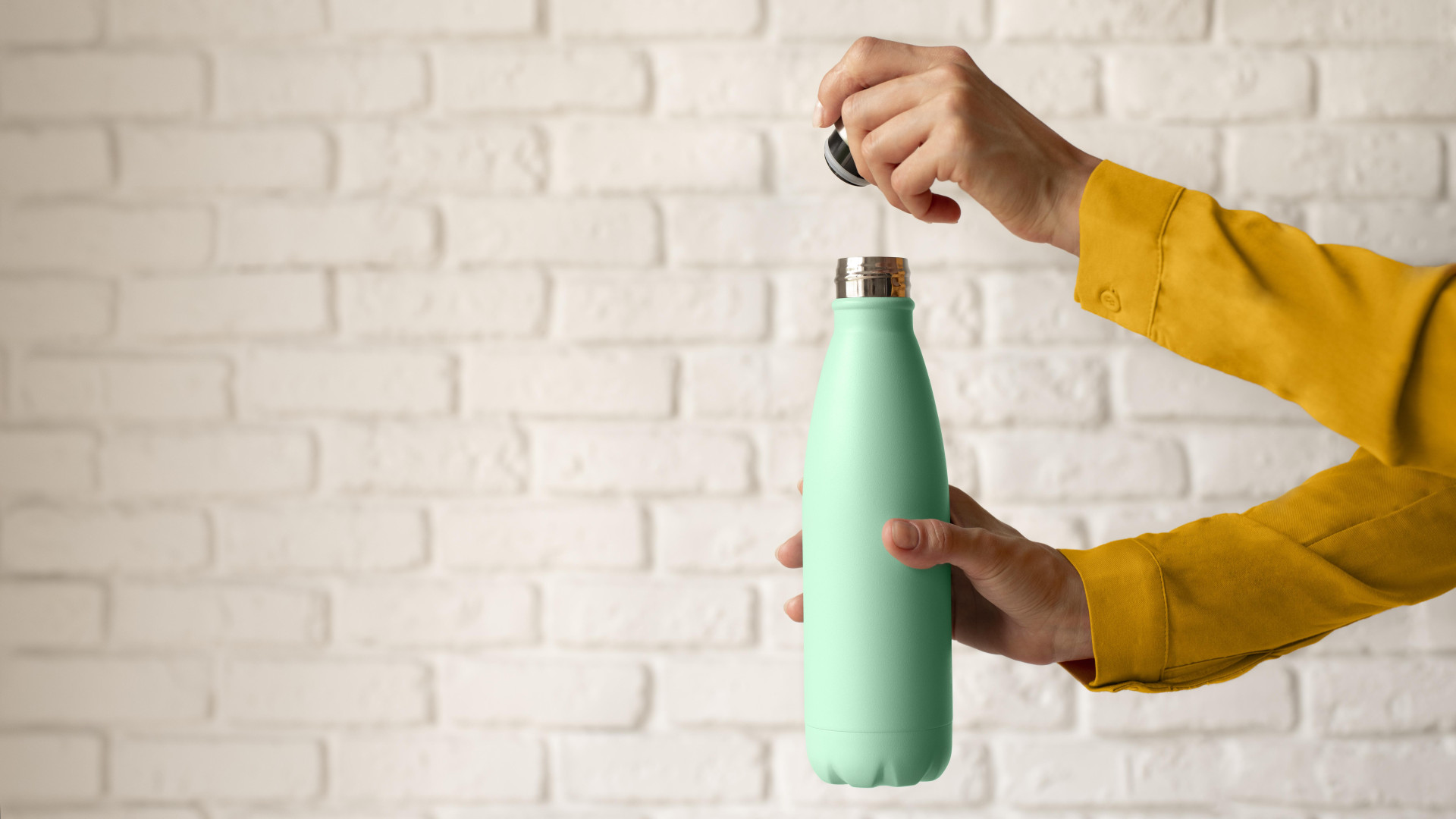Gourde personnalisée : un cadeau d’entreprise écologique et efficace